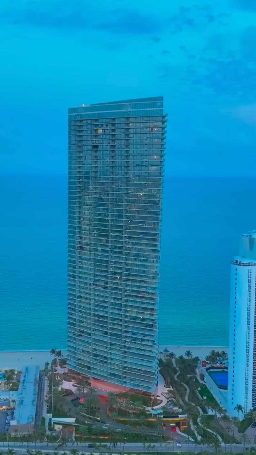 Armani Casa - Real Estate & Hospitality