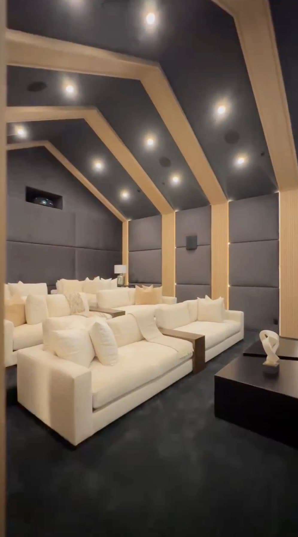 Jim Bridger Hidden Hills - Real Estate & Hospitality